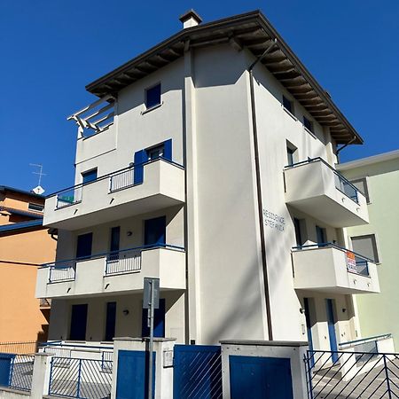 Residence Stefania - Agenzia Cocal 卡奥莱 外观 照片